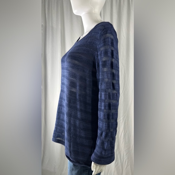 Ann Taylor Navy Sweater - Picture 2 of 4